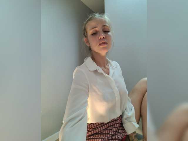 Screenshot di trasmissione LEILA-ANGELL