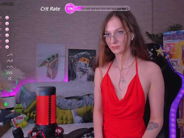 Fotografie KiraRumGirl Hey ! im Kiralet's have fun ;) lovense works from 2tk favorite vibration 11tk for a sweet orgasm I recommend using the control of my toy in menu ))