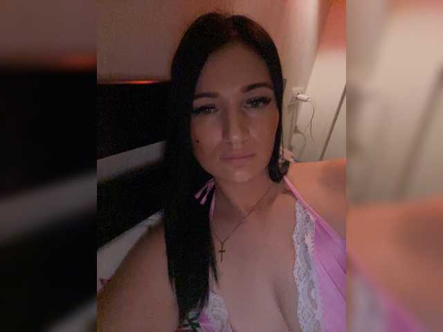 Fotografie _UkRaiNo4Ka_ Hello) I go only to private chat. Before private chat 150 tokens are prepaid. On the car 192827 tokens