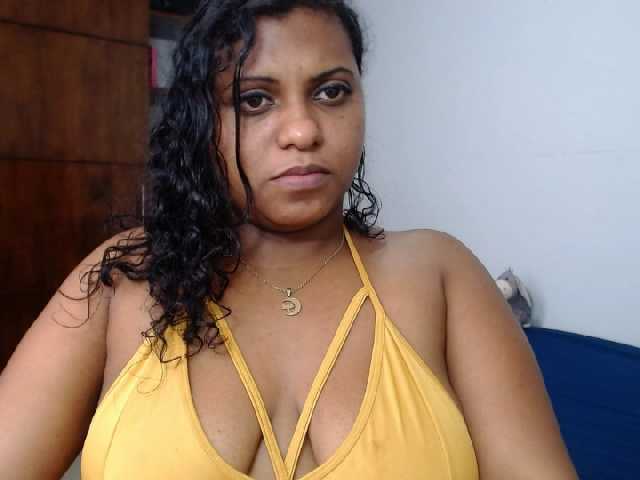 Fotografie AbbyLunna1 hot latina girl wants you to help her squirt # big tits # big ass # black pussy # suck # playful mouth # cum with me mmmm