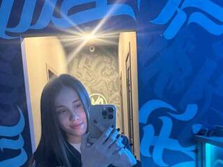 Chat video erotica AdelinaKiskina