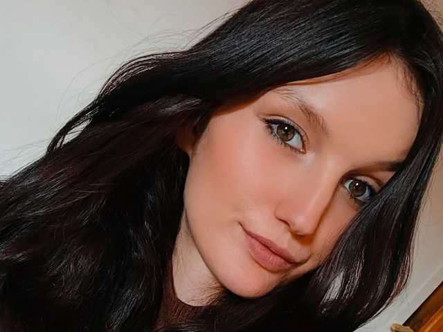 Foto del profilo AdelineModel