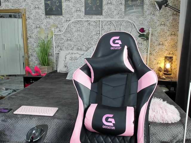 Screenshot di trasmissione AkashaQueen