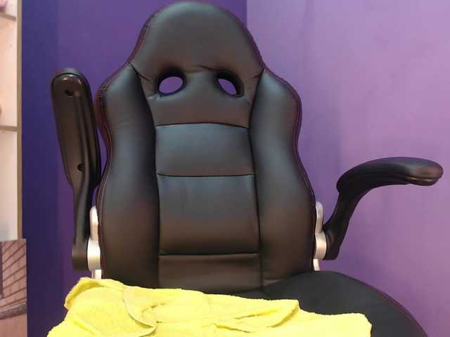 Screenshot di trasmissione AlexaGrays