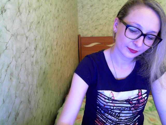 Screenshot di trasmissione AlexaQViolet