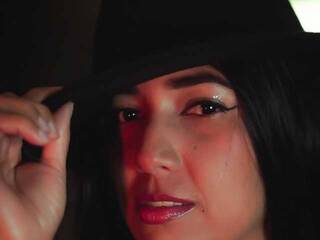 Chat video erotica alexxbeell