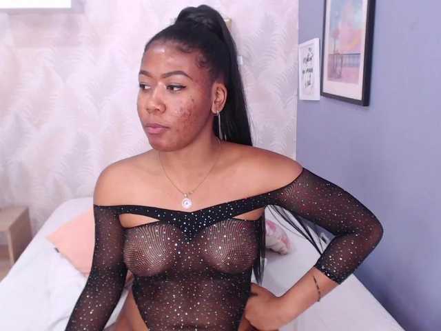 Screenshot di trasmissione AlinaHills