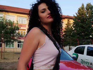 Video chat erotica amydolly19