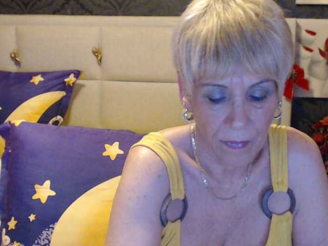 Fotografie ANGELGRANNY welcom guys..pm..50 tk..pussy or ass..100..tits or feet..50..let s have fun