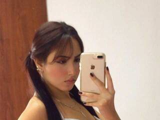 Chat video erotica angelina-loughty