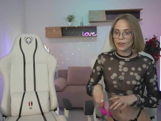 Screenshot di trasmissione AngieNatasha054
