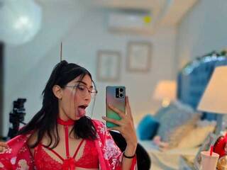 Chat video erotica April-Sum