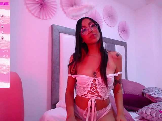 Fotografie Aprilxlove Hi, i’m April… single? curious? lonely? fetish? ♥here I can please you in everything you want ♥❤⭐ Welcome guys ❤Cum with me ⭐❤⭐Lets go play⭐ 59 double penetration @goal