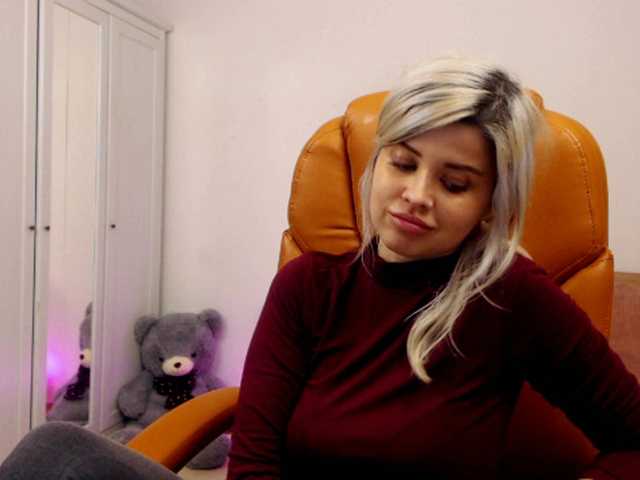 Screenshot di trasmissione AryaJolie