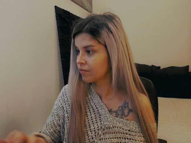 Screenshot di trasmissione AryaJolie