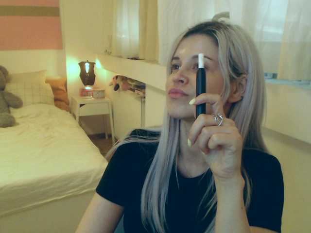 Fotografie AryaJolie TOPIC: Hey there guys!! Let's have some fun~ naked strip 444tks, more fun pvt is on, or spin the wheell 199 or 599tks,kisses:*:*~