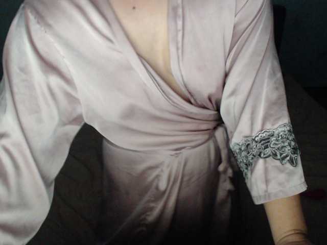 Screenshot di trasmissione AuraAsian