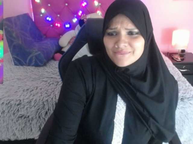 Screenshot di trasmissione AzaharaMahmud