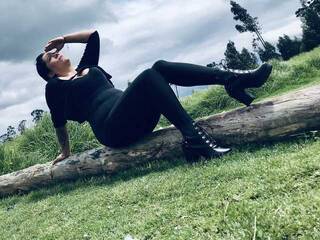 Chat video erotica bella-devil