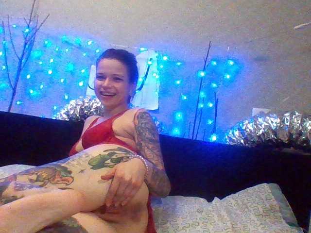 Fotografie bigdick--fuck inked girl home alone===inked feet=== inked legs===