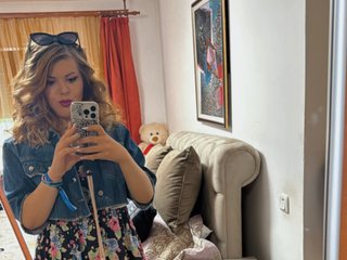 Chat video erotica BlondeMaya