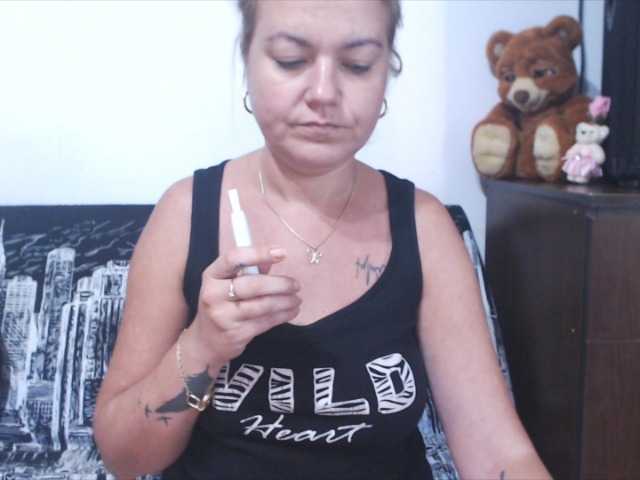 Screenshot di trasmissione Softhottmilf