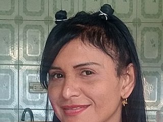 Chat video erotica Brinni-22