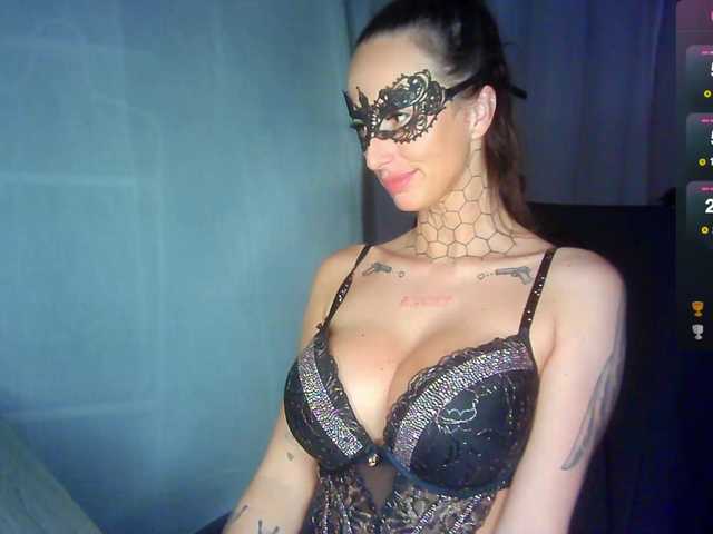 Screenshot di trasmissione tattooedKika