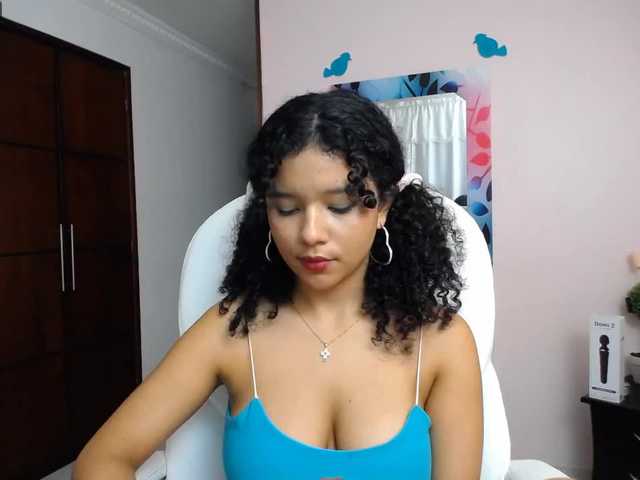 Screenshot di trasmissione Candy-Curvyn