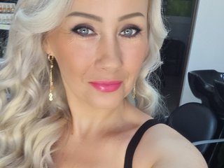 Chat video erotica CandyHellenx