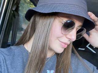 Chat video erotica CarlieActive