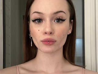 Chat video erotica CarolynLindsey