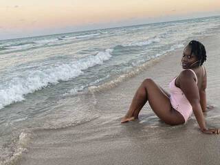 Chat video erotica CeeCeeBBR