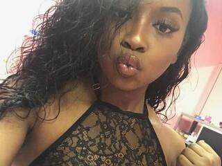 Chat video erotica charliebarbie