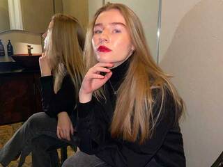 Chat video erotica Charming-Lotti