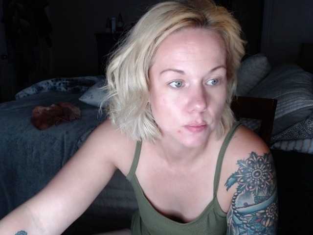 Screenshot di trasmissione AvaWynn