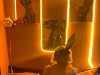 Chat video erotica ChristineBlack