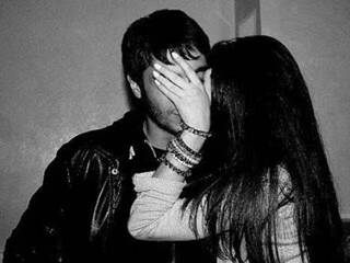 Chat video erotica coupledogxx