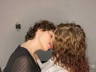 Chat video erotica couplesilkk