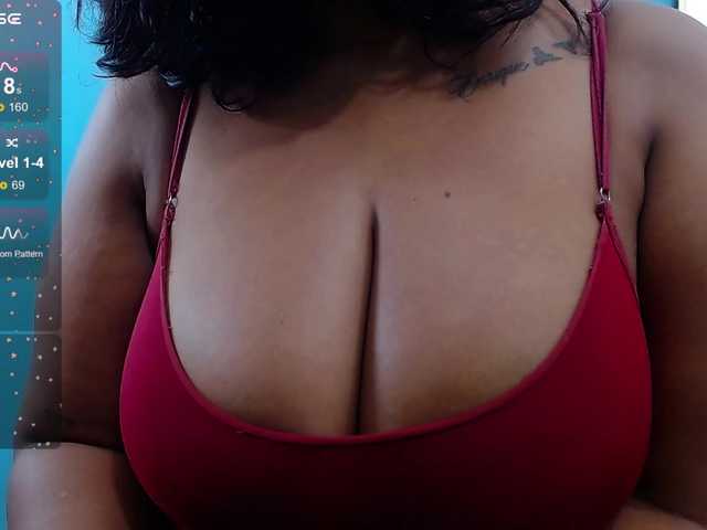 Screenshot di trasmissione curvymommyy