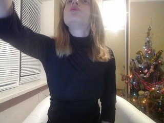 Fotografie SEX_TRIKSON 2447:(DREAM ABOUT THE BTS CONCERT TICKET)tits 99/ ass 89 pussy 259 cam 39 . legs 19 . Underpants20