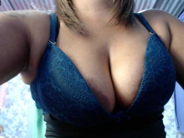 Fotografie Dahian-Diamod hey♥ come to play♥ hru? #milf #ebony #mommy #latina #mature♥♥♥