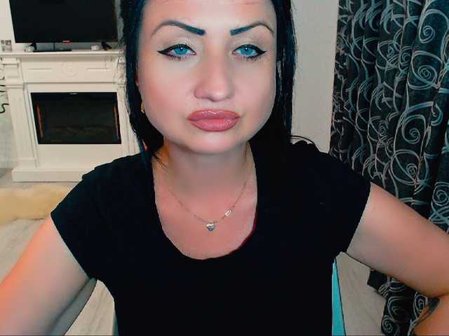 Screenshot di trasmissione KinkyDomina