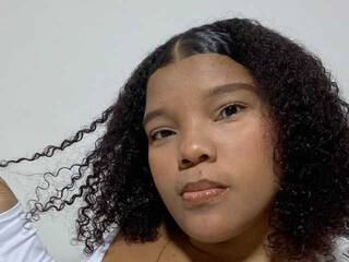 Chat video erotica DayanRoux