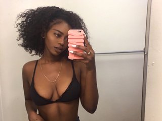 Foto del profilo DeArriLyn