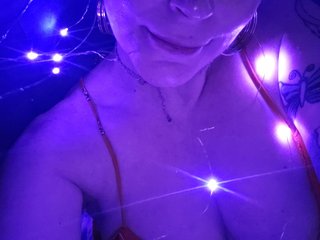 Chat video erotica Delicious-Dahlia