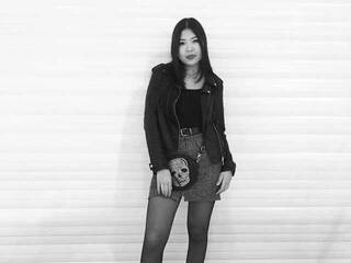 Chat video erotica Divaleena