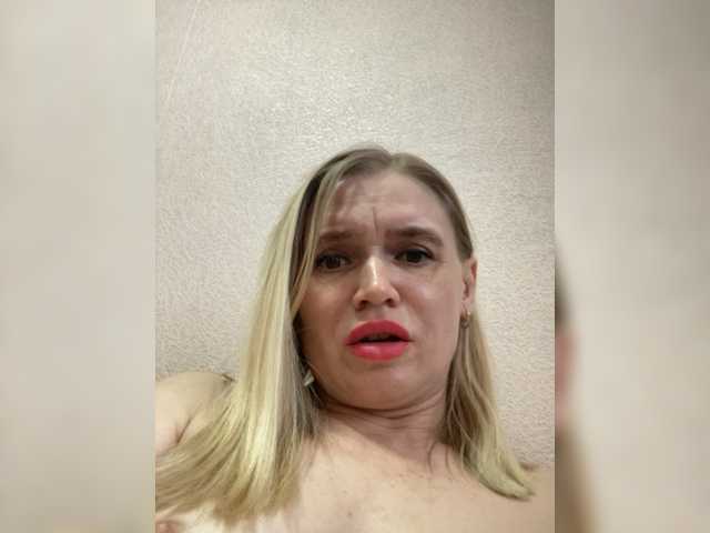 Screenshot di trasmissione Milka_Milf