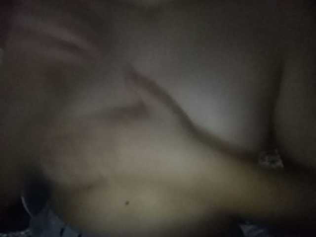 Screenshot di trasmissione ElizaXSmith