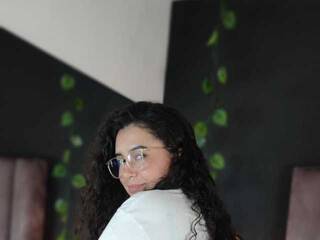 Chat video erotica Emiilyy-gomez